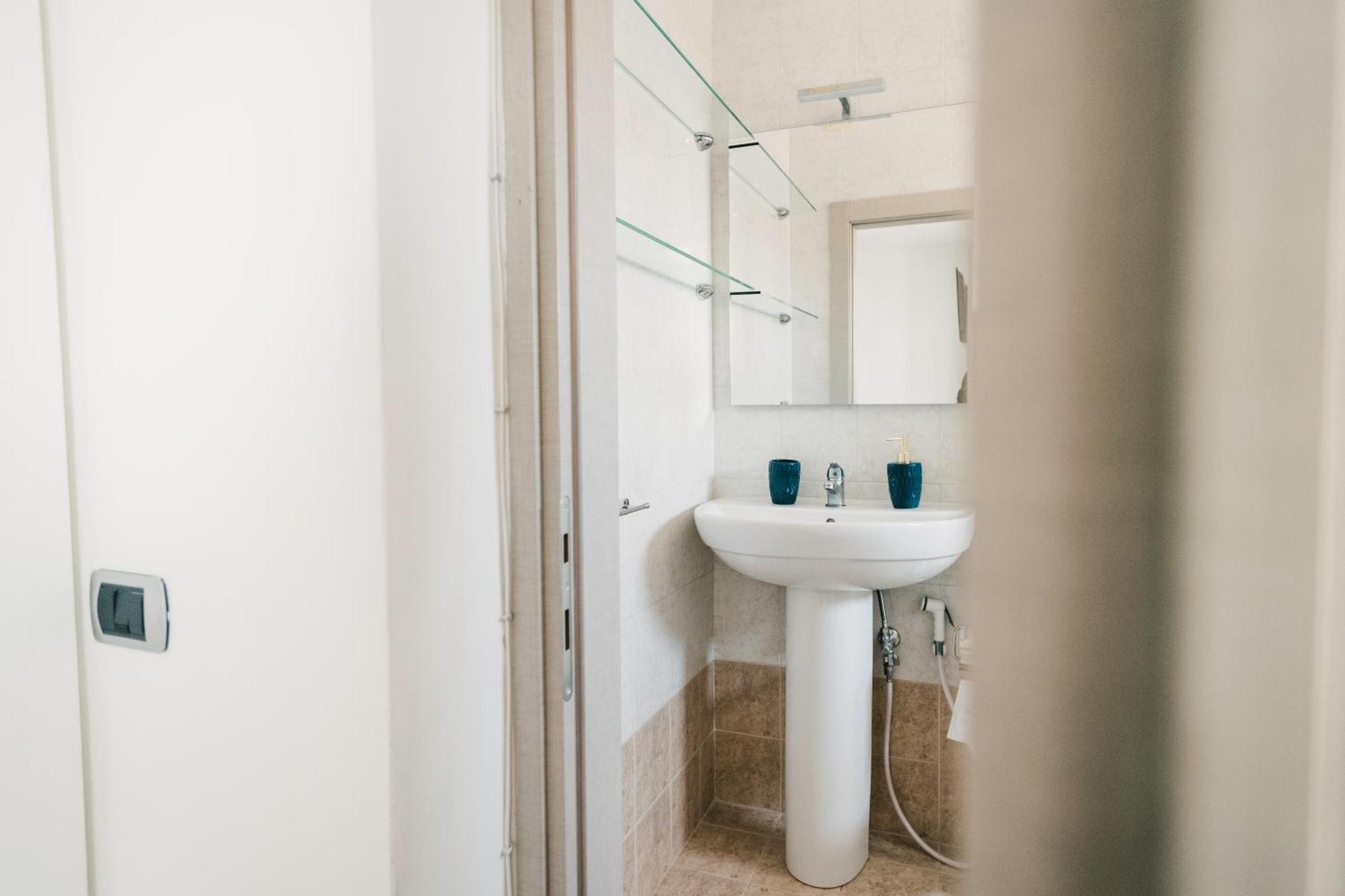 Bari Central Suite - Central Apartment With Sea View - Bari Exteriör bild