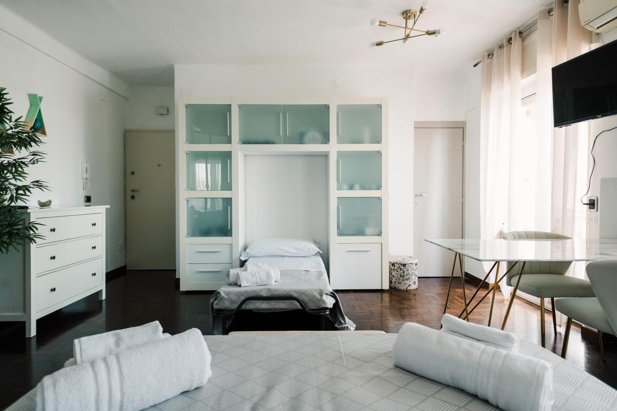 Bari Central Suite - Central Apartment With Sea View - Bari Exteriör bild