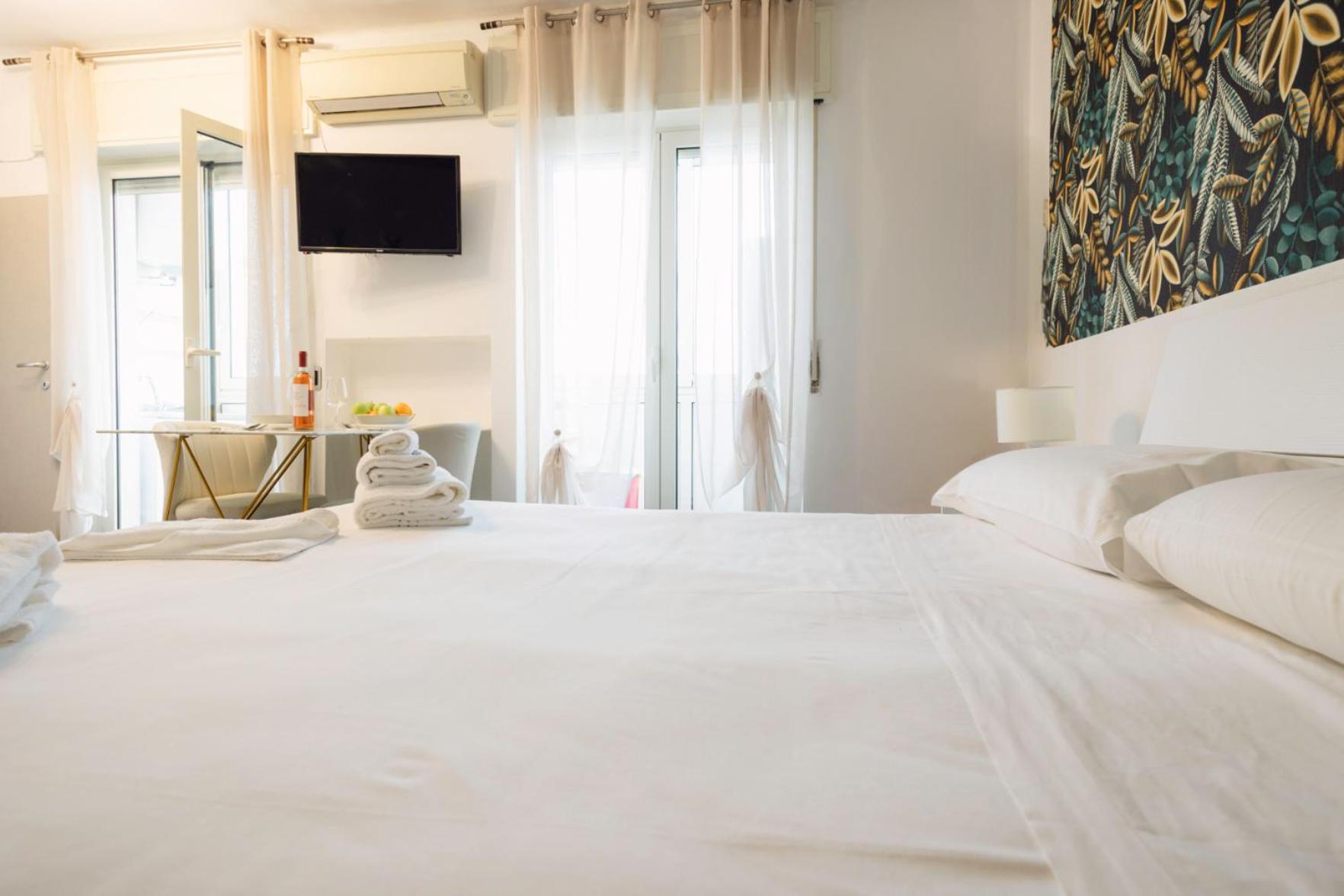 Bari Central Suite - Central Apartment With Sea View - Bari Exteriör bild